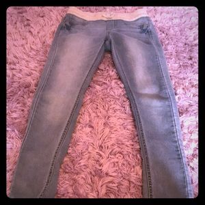 SO girls size 10 jeans w/sparkly waist band